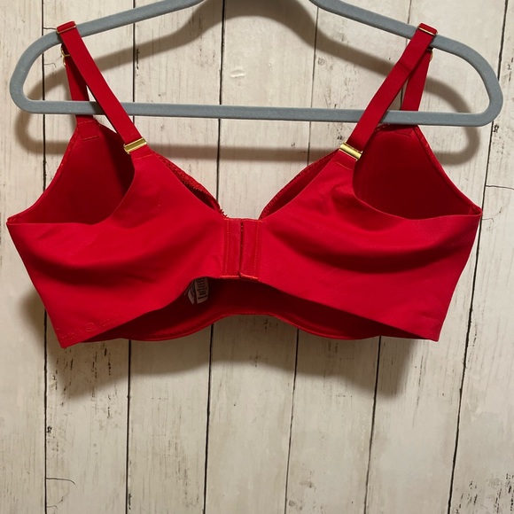 Victoria’s Secret Red Bra Size 38DDD Great Condition! - Picture 5 of 11
